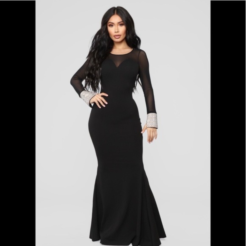 Fashion Nova formal black long sleeve PROM dress